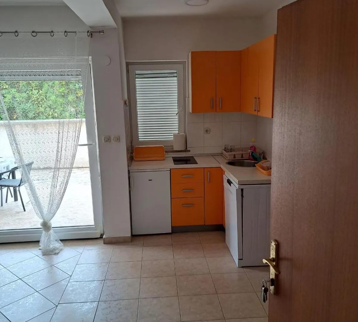 Apartmani Prsa Povljana